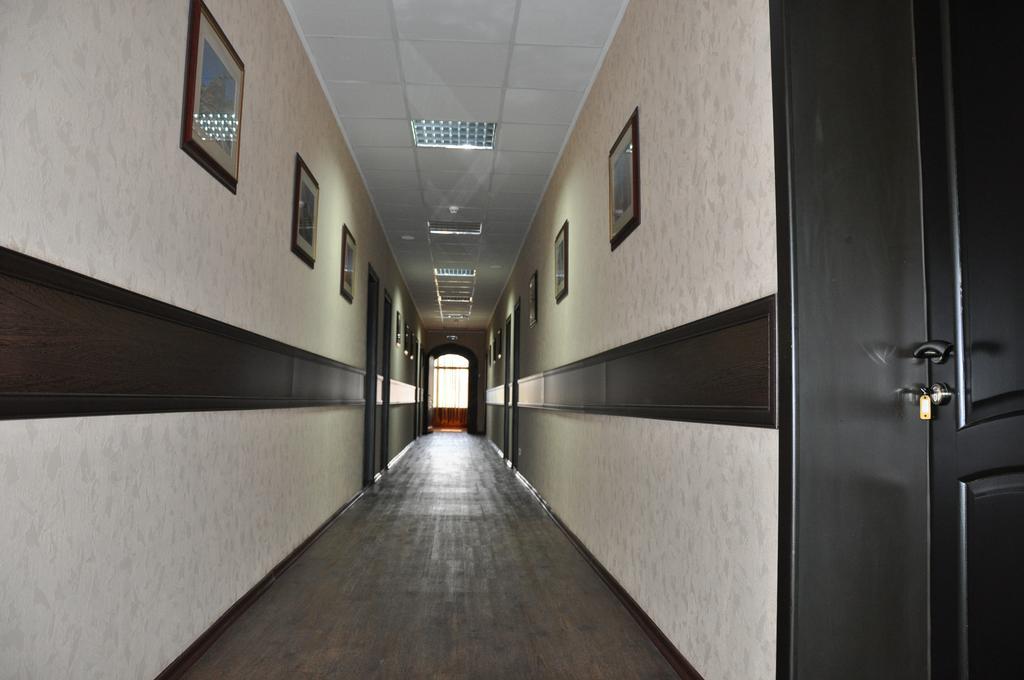 Hotel Artua Charkiw Exterior foto
